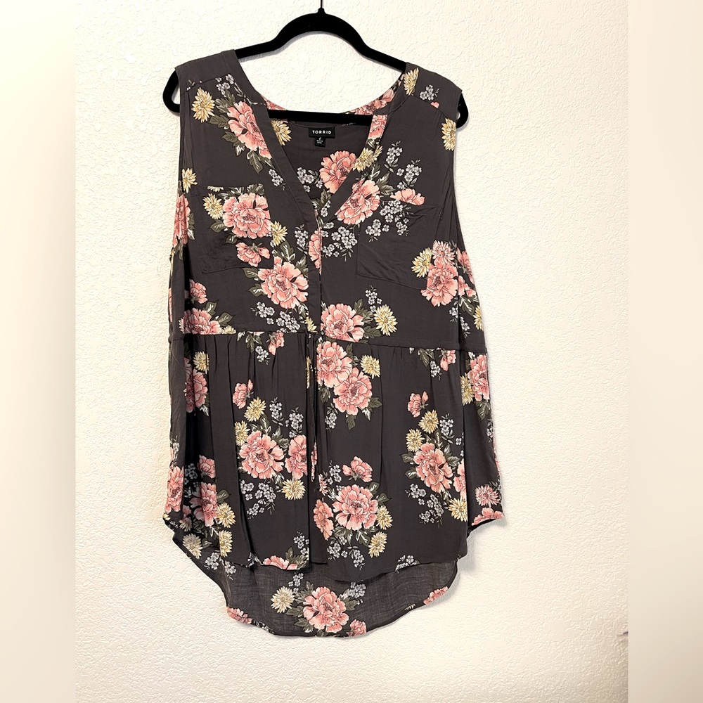 Torrid Emma babydoll tie waist sleeveless tunic top